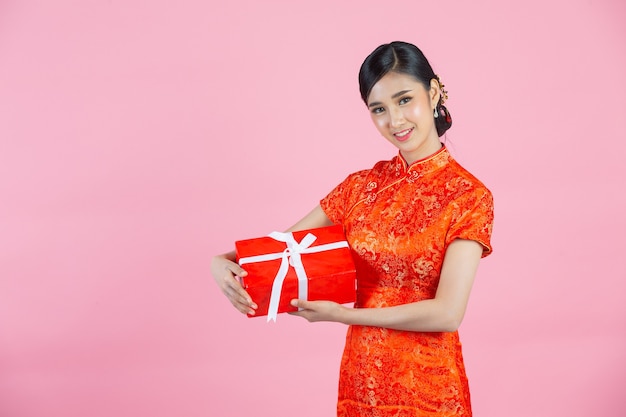 揭秘六合彩虎生肖：彩票世界中的幸运象征与品牌魅力